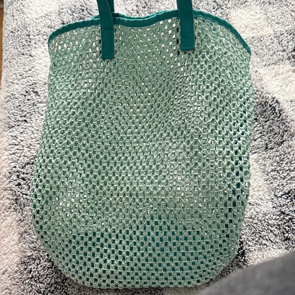 Woven Mint Green Tote Bag - Casual Beach & Everyday Carry